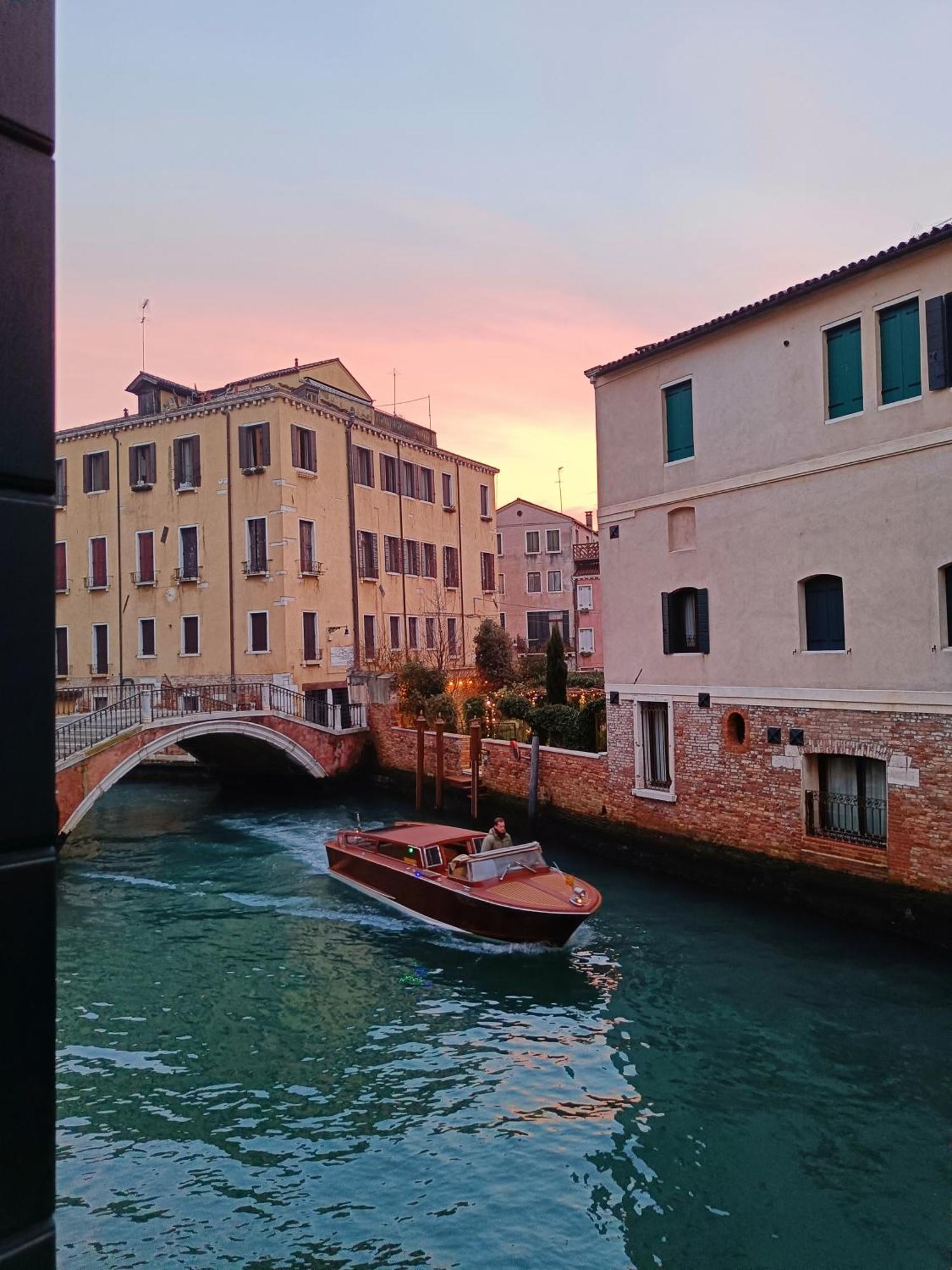 Ca' Dino Venice - Canal View Ngoại thất bức ảnh