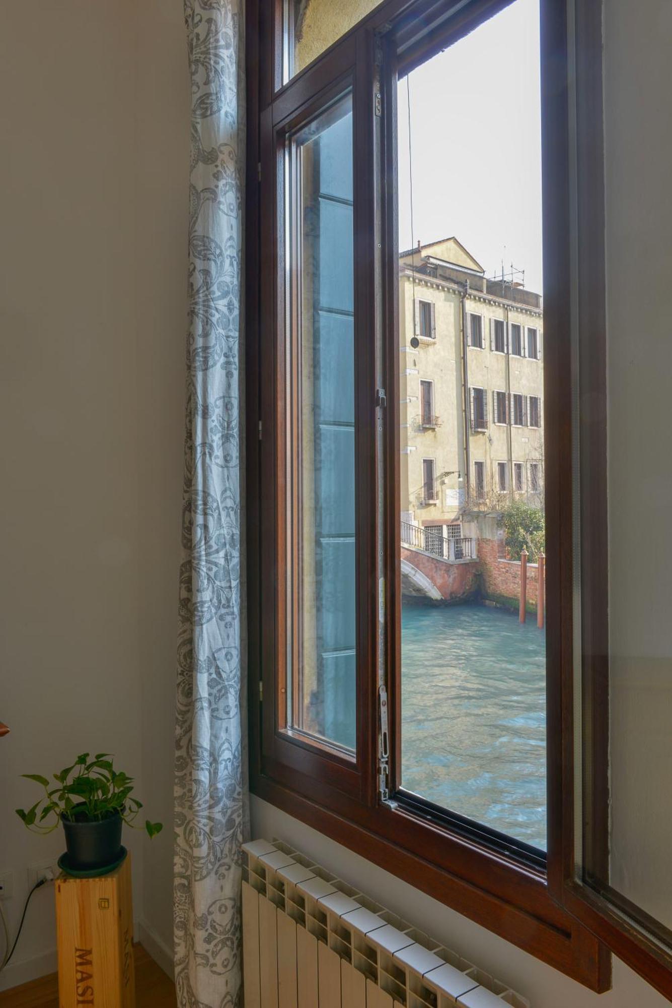 Ca' Dino Venice - Canal View Ngoại thất bức ảnh